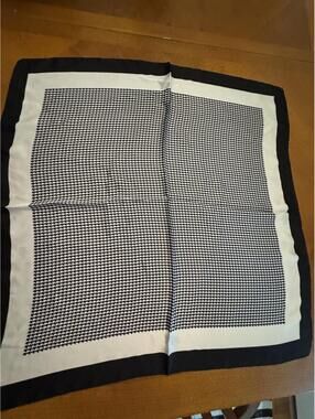 Black and White Houndstooth Pattern Square Scarf